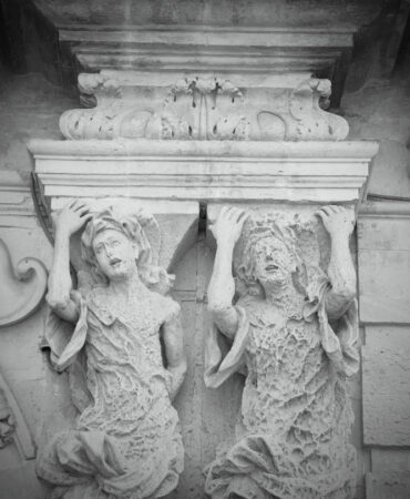 caryatids-columns-basilica-holy-cross-lecce-italy_small caryatids-columns-basilica-holy-cross-lecce-italy_small